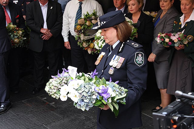 Acting AFP Commissioner Leanne Close lays a wreath at the site of the Hilton Hotel bombing.
