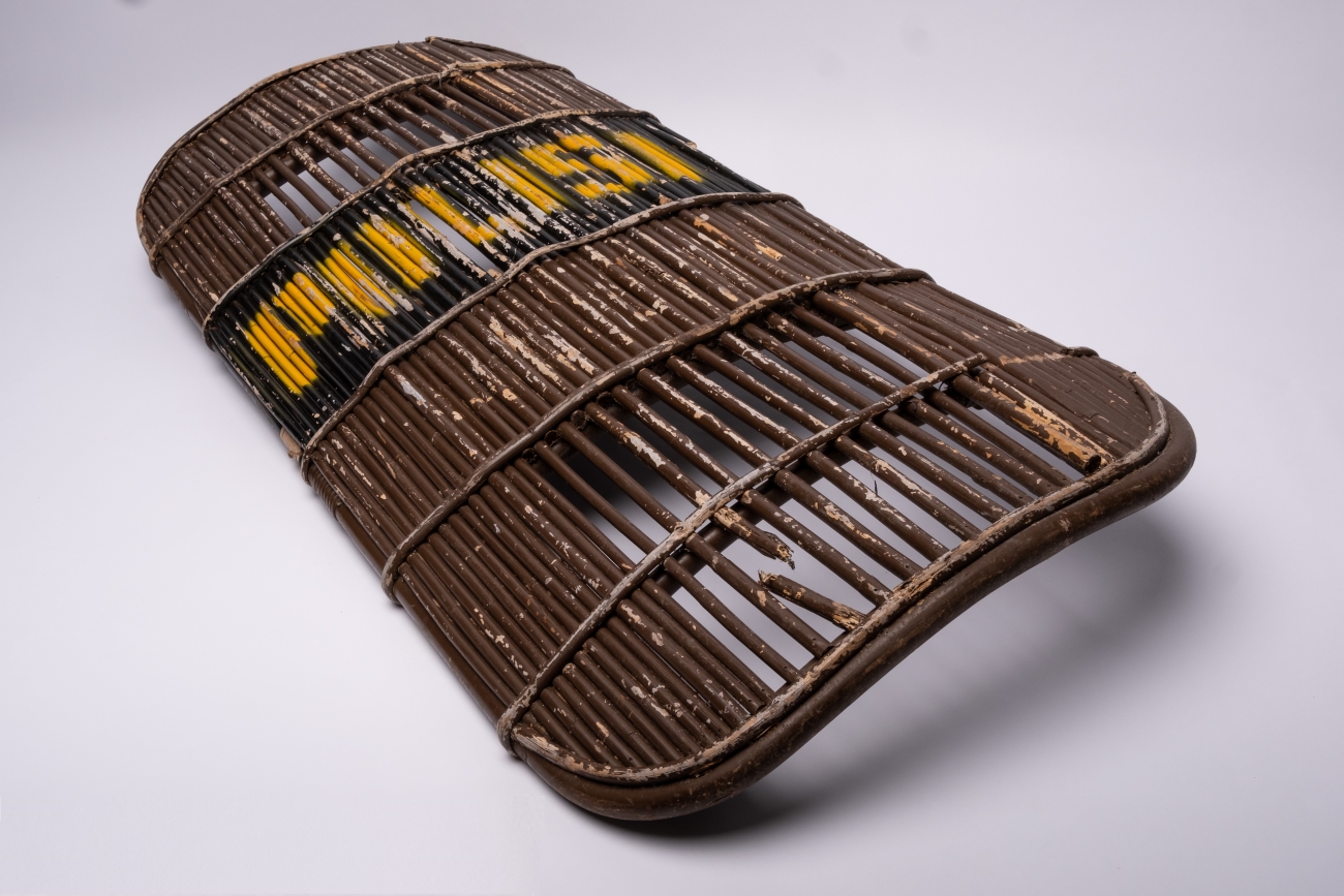 Rectangular brown, yellow and black painted bamboo riot shield (AFPM2109)