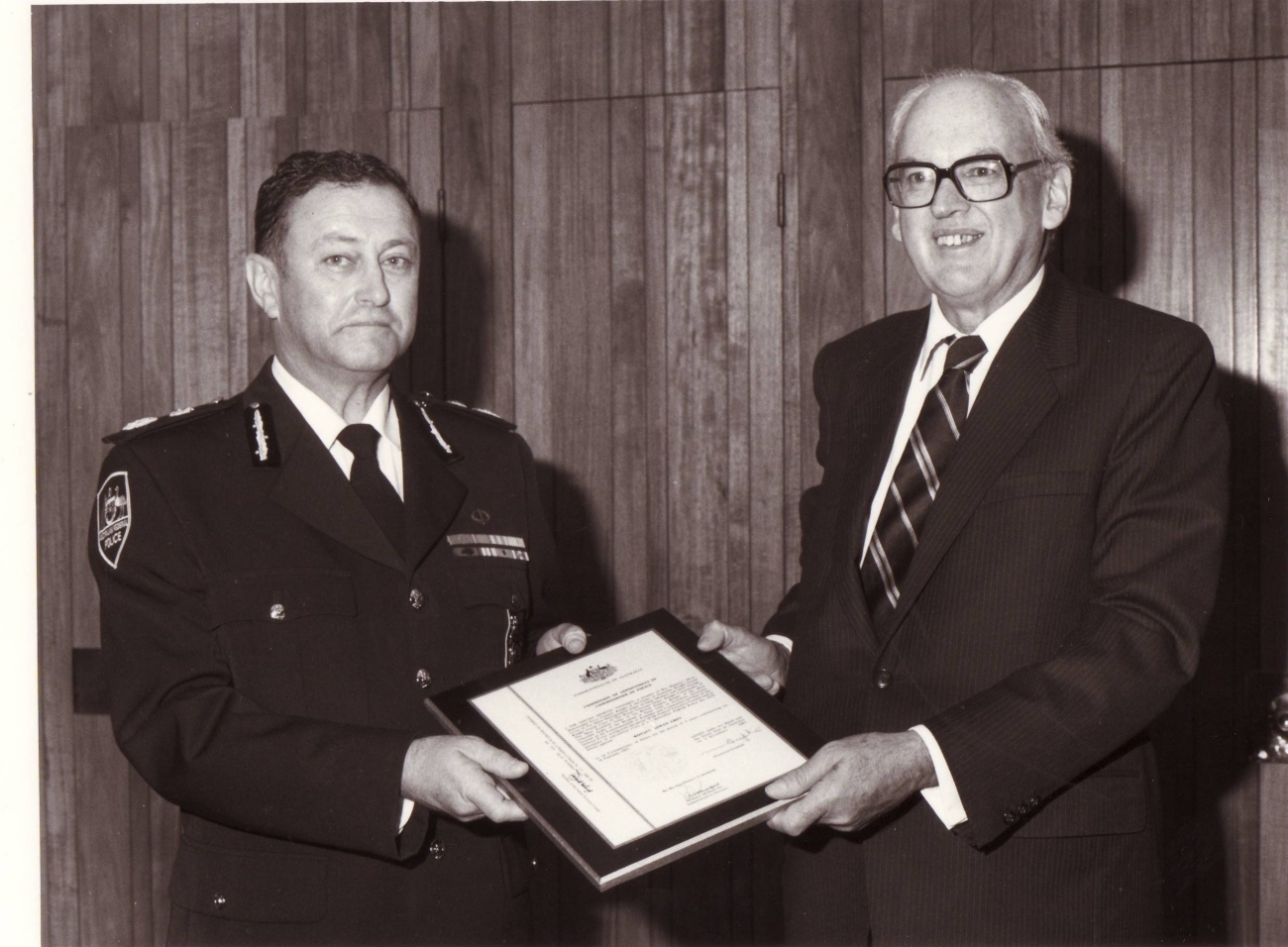 AFP Commissioner Ron Grey being sworn in by Sir H. Gibbs in 1983 AFPM6480